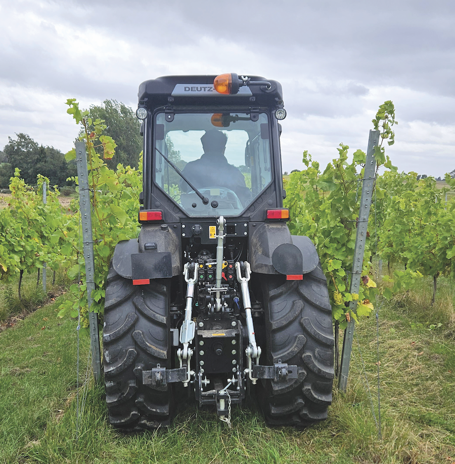 Deutz-Fahr 5S-series narrow tractor for viticulture and orchards